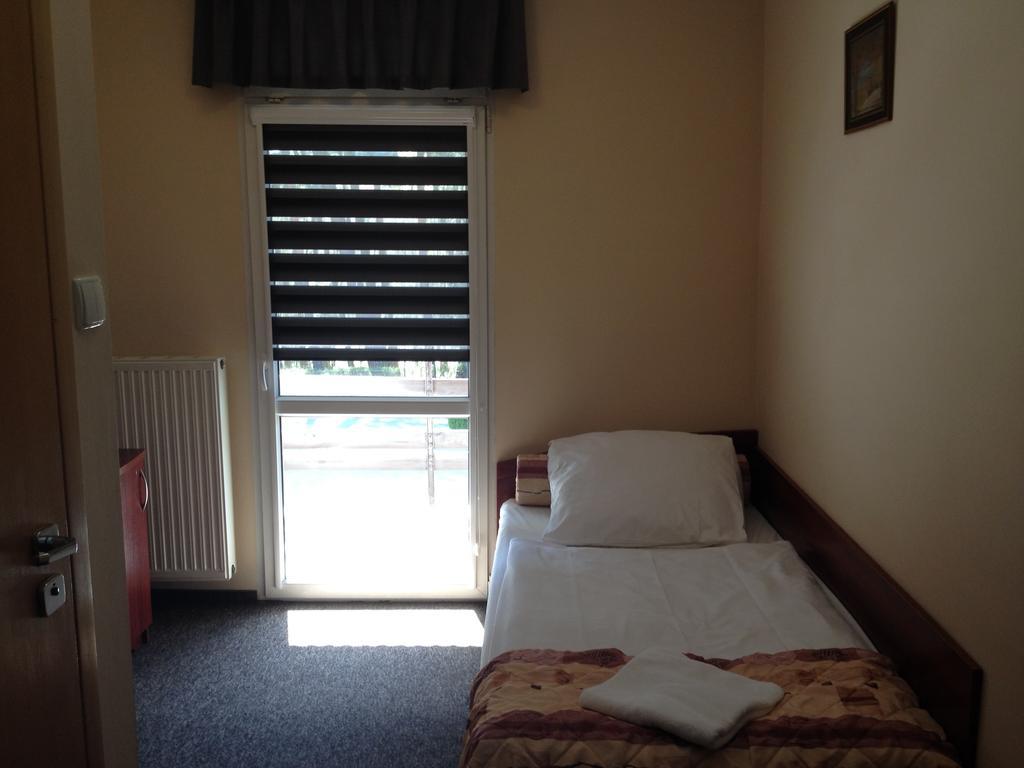 Golecin Noclegi Poznań Quarto foto